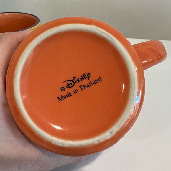 Vintage Winnie The Pooh & Tgger 12 Oz Mugs - Picture 10 of 10